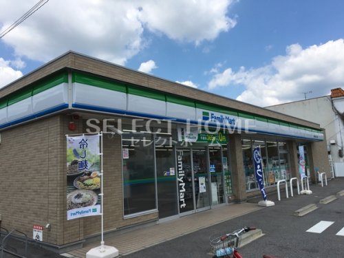 コンビニ　ファミリーマート 岡崎上里二丁目店（コンビニ）まで440m