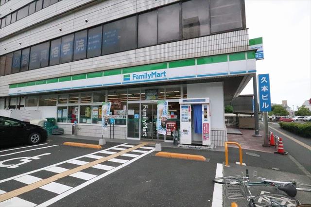 コンビニ　ファミリーマート鳥取駅南店（コンビニ）まで411m