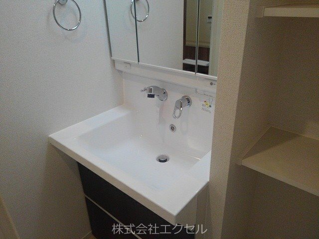 洗面設備　独立洗面台です。