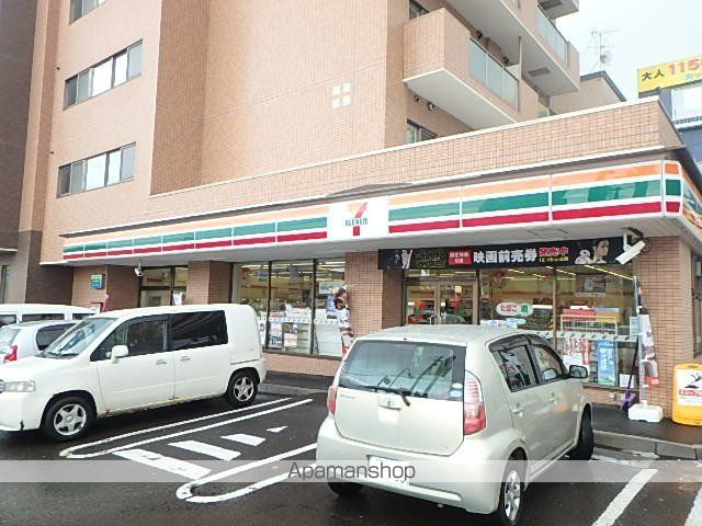 コンビニ　セブンイレブン（コンビニ）まで500m