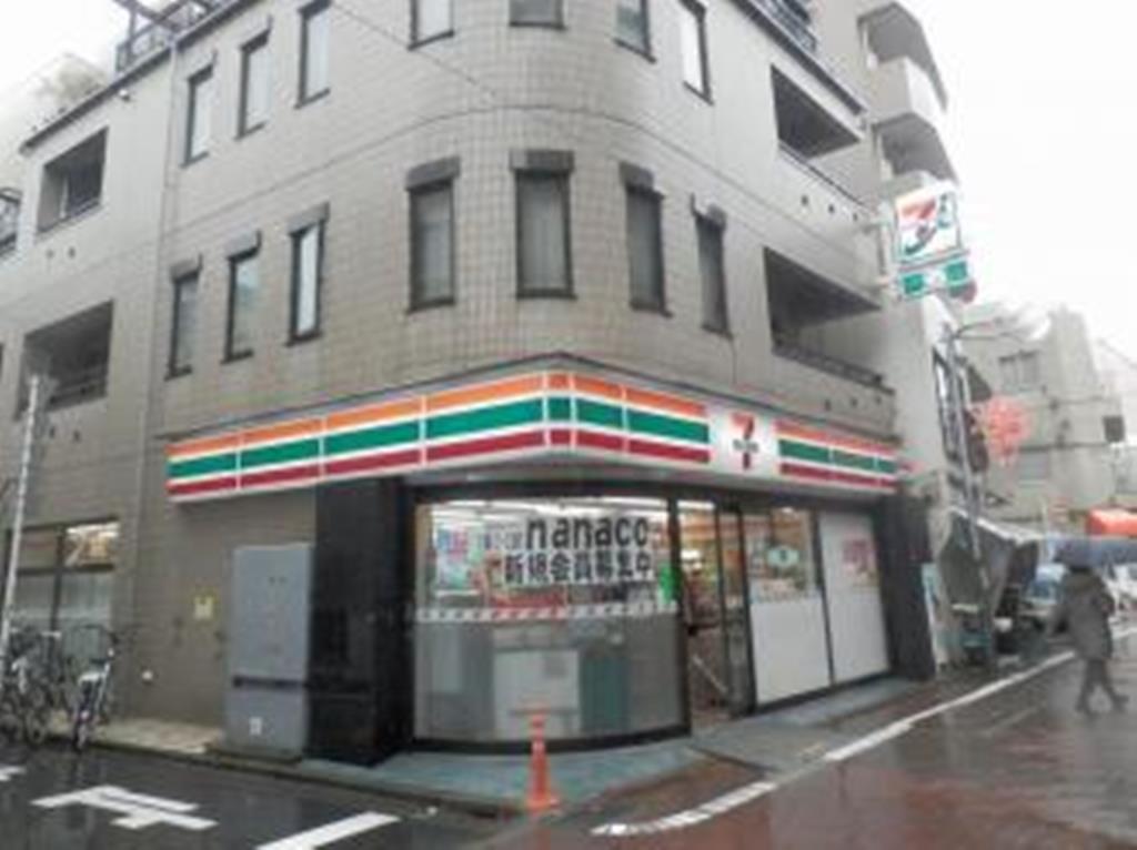 コンビニ　セブンイレブン魚籃坂店（コンビニ）まで920m