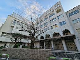小学校　文京区立湯島小学校（小学校）まで389m