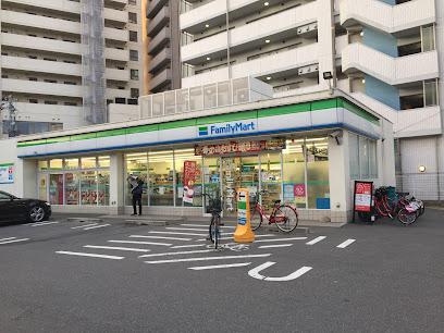 コンビニ　ファミリーマート 千早店（コンビニ）まで380m