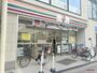 コンビニ　セブン-イレブン 江坂エスコタウン店（コンビニ）まで167m