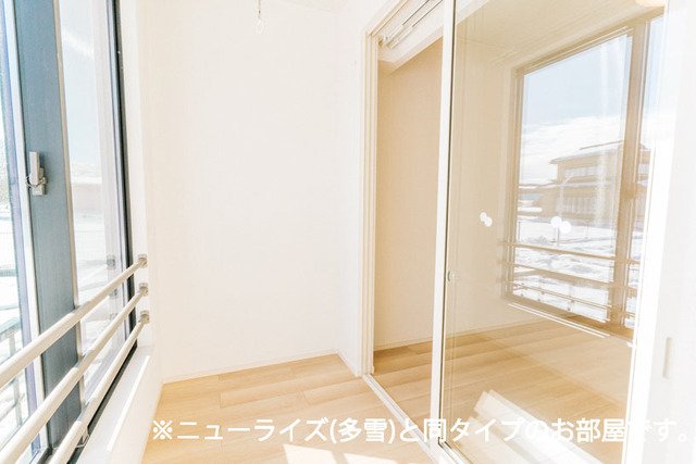 バルコニー　雨の日でも安心のサンルームです