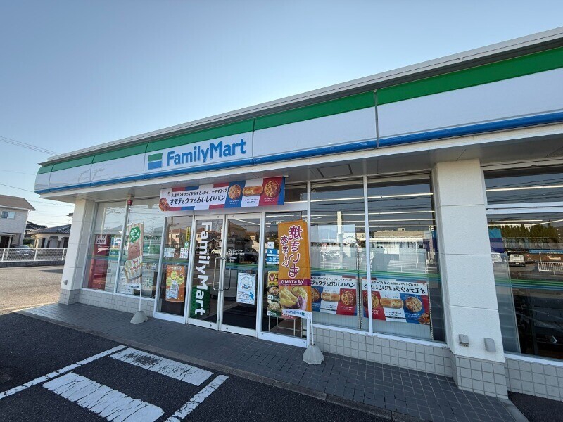 コンビニ　ファミリーマート大村宮小路三丁目店（コンビニ）まで1147m