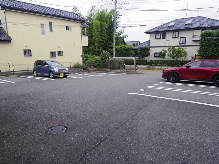 駐車場　駐車場