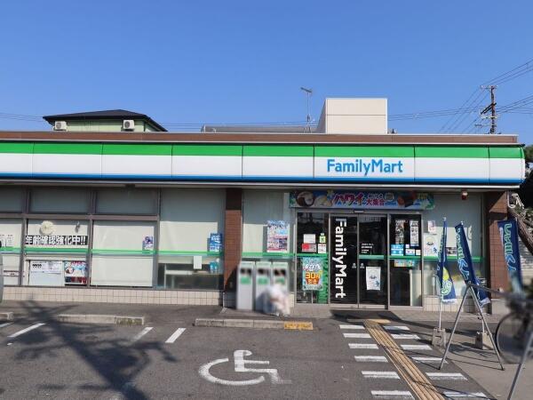 コンビニ　ファミリーマート 高石高師浜店（コンビニ）まで324m