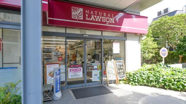 コンビニ　ナチュラルローソン NL荻窪五丁目店（コンビニ）まで49m