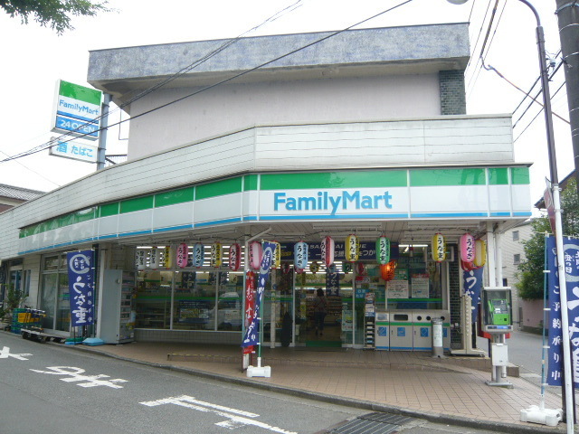 コンビニ　ファミリーマート 仙谷店（コンビニ）まで590m