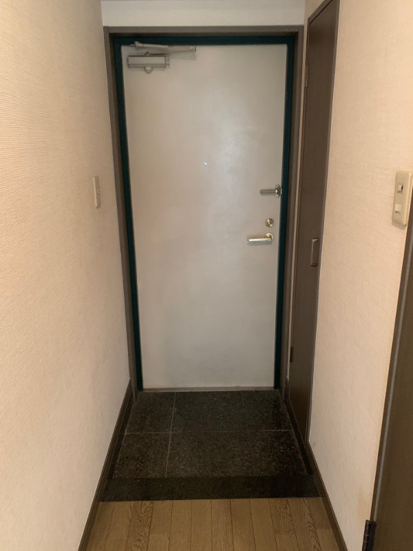 玄関　別号室
