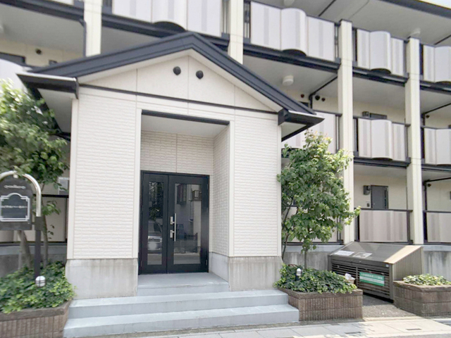 エントランス　入口