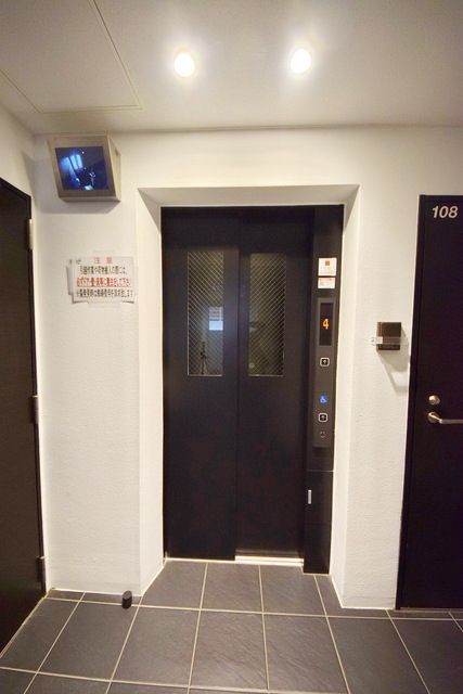 エントランス　★お問い合わせはタウンハウジングまで★