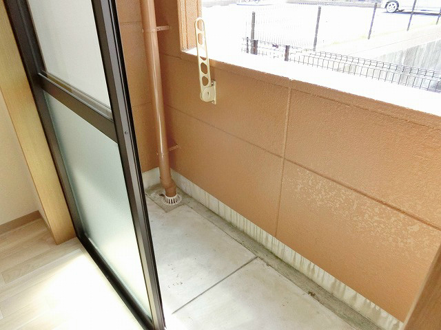 バルコニー　写真は同型タイプの室内写真です。