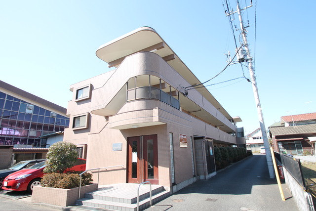 建物外観　タイル貼りのおしゃれな外観☆