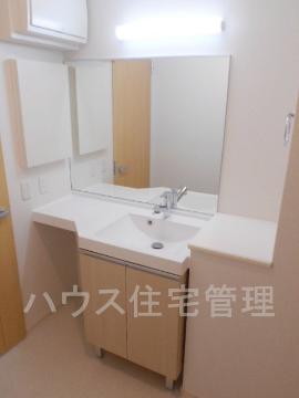 洗面設備　洗髪洗面化粧台