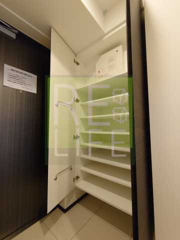 玄関　ジェノヴィア新宿早稲田グリーンベール
