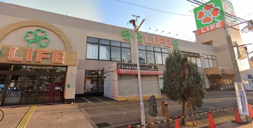 スーパー　ライフ川崎桜本店（スーパー）まで388m