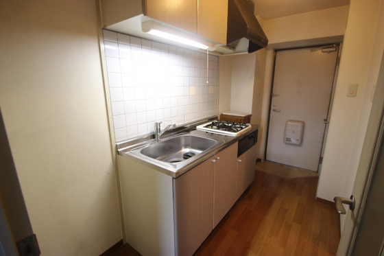 キッチン　※別部屋の写真です