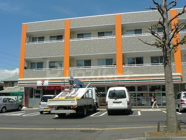 コンビニ　セブン-イレブン 柏松葉町１丁目店（コンビニ）まで650m
