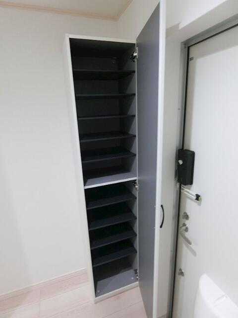 収納　同建物別部屋参考シューズボックスは棚の高さが…