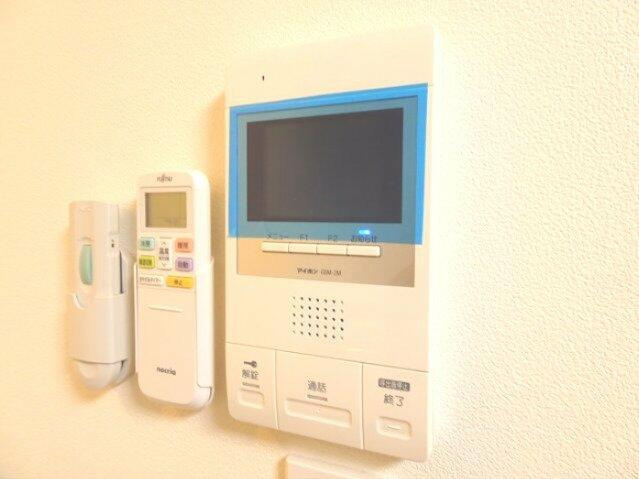 セキュリティ　モニター付きインターホンになります