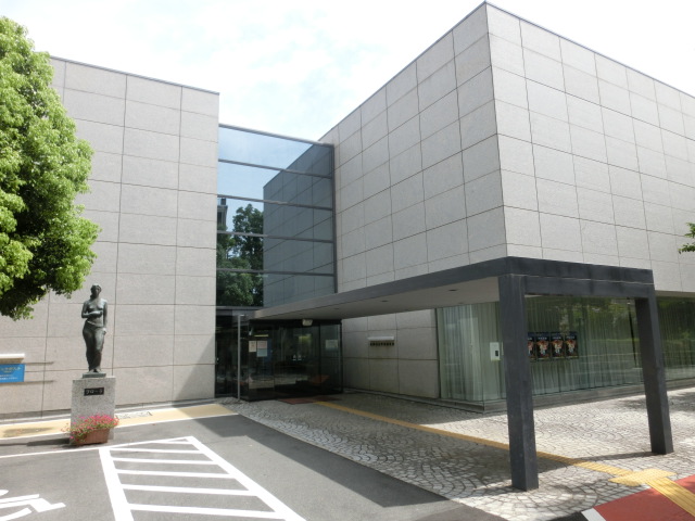 図書館　浜松市立中央図書館（図書館）まで523m