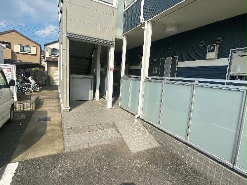 レオネクストアゼリアコートの外観写真