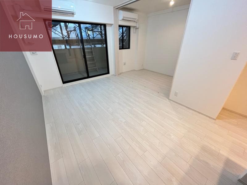 その他部屋・スペース　開放的な寝室です 同施工会社・同型モデルの室内です。（参考写