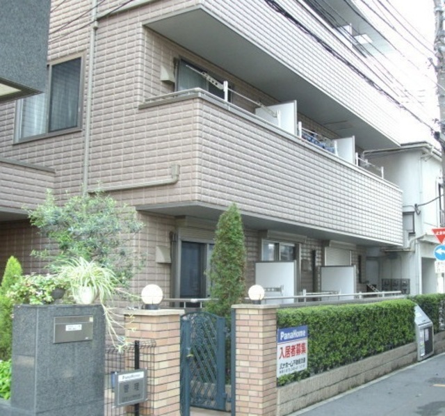 建物外観　おしゃれな外観