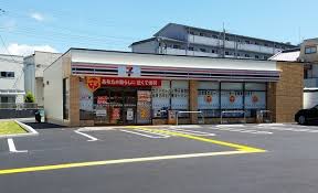 コンビニ　セブンイレブン明石鳥羽店（コンビニ）まで530m