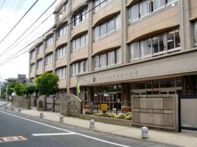 小学校　川崎市立中野島小学校（小学校）まで476m