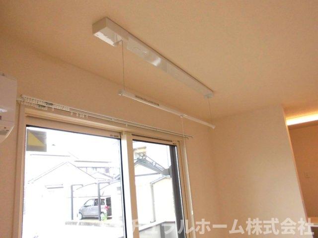 その他設備　室内物干し