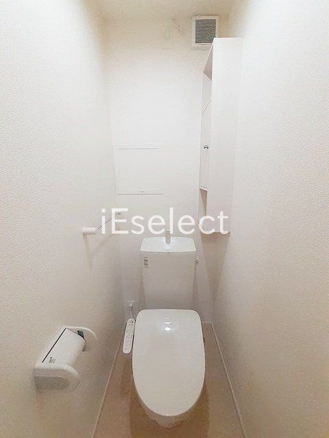 トイレ　温水洗浄便座もございます