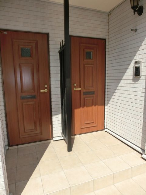 エントランス　お部屋へはこちらからどうぞ