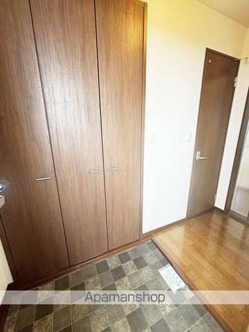 ラフィネの玄関写真