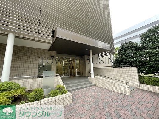 エントランス　お問合せは(株)タウンハウジングレジデンス事業部　赤坂店・…