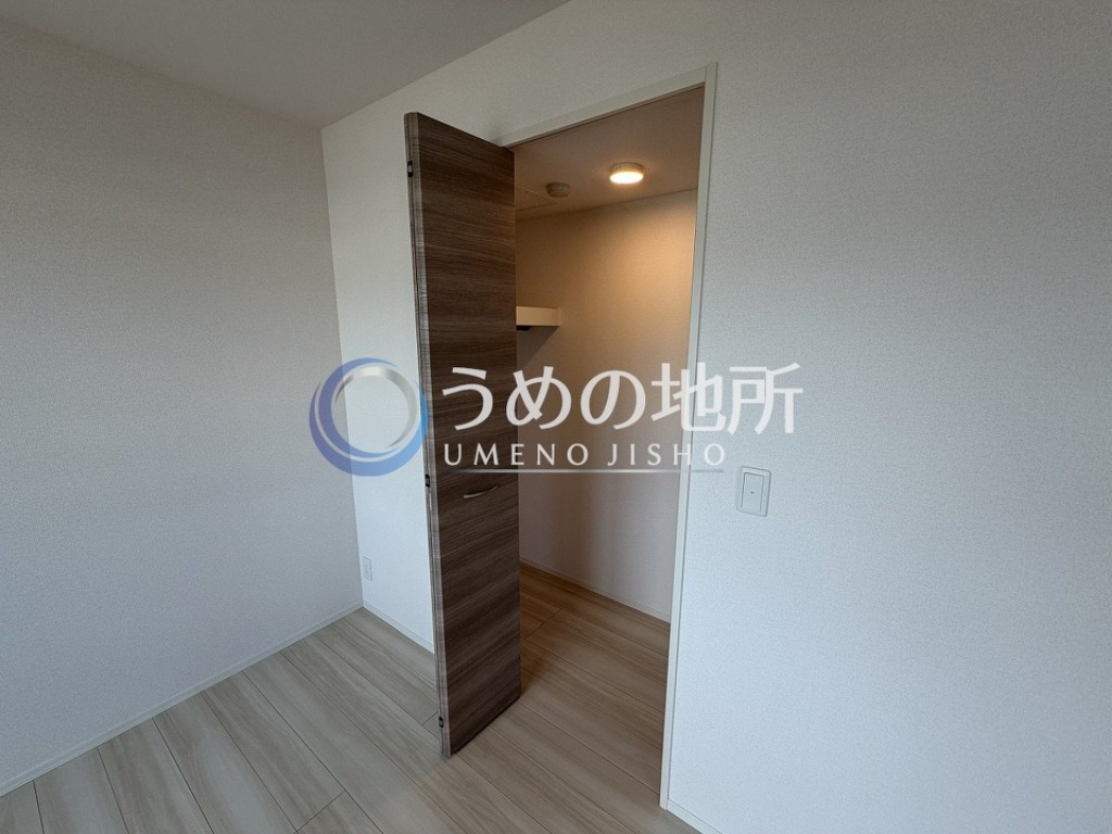 収納　ウォークインクローゼット