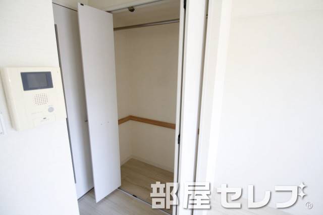 収納　クローゼット。イメージ写真