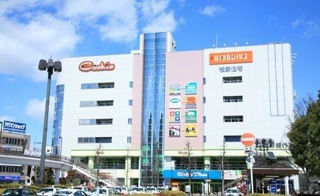 ショッピングセンター　久喜駅クッキープラザ（ショッピングセンター）まで700m