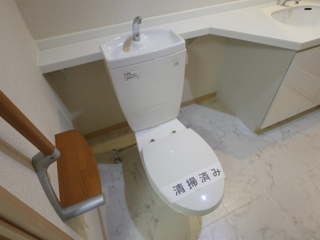 トイレ　別部屋参考写真