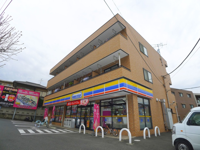 コンビニ　ミス・ストップ（コンビニ）まで230m