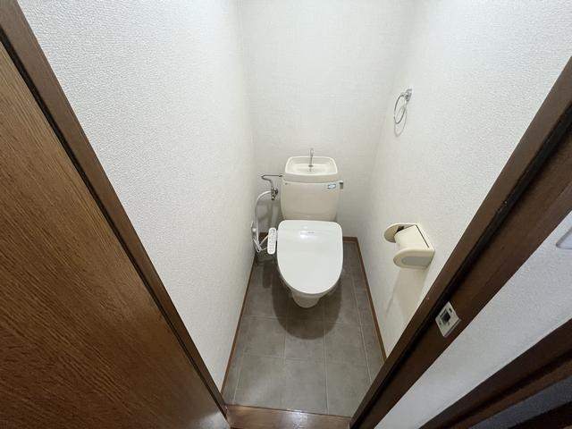 メゾンウィネッカのトイレ写真