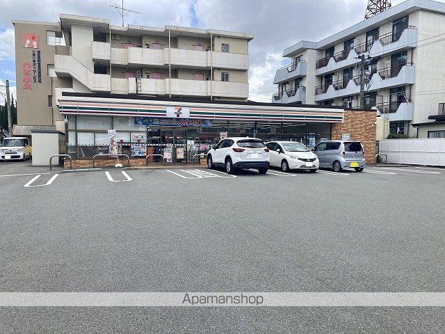 コンビニ　セブンイレブン島崎2丁目店（コンビニ）まで500m