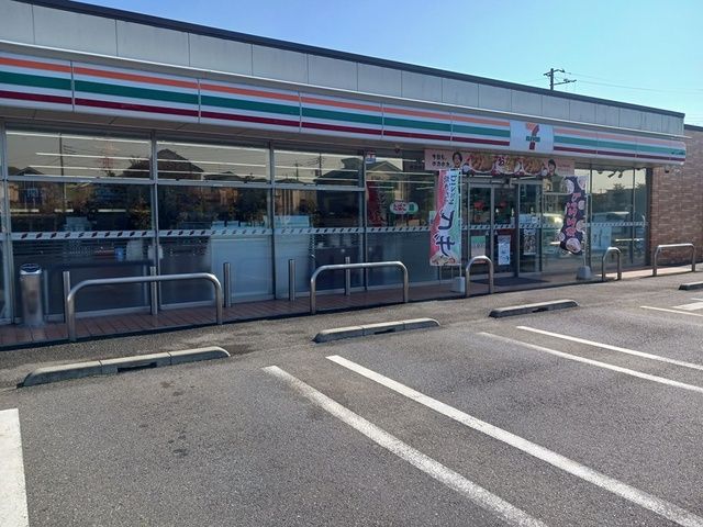 コンビニ　セブンイレブン柏手賀の杜店（コンビニ）まで684m