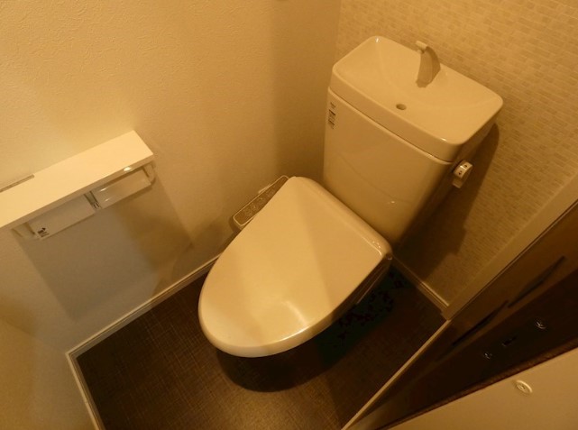 トイレ　別部屋参照写真