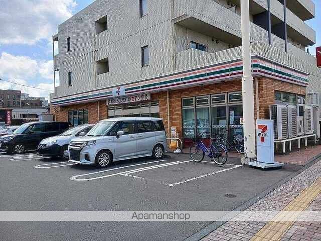 コンビニ　セブンイレブン（コンビニ）まで10m