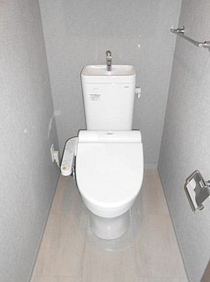 東京メトロ半蔵門線 押上駅 徒歩9分 7階建 築12年のトイレ写真