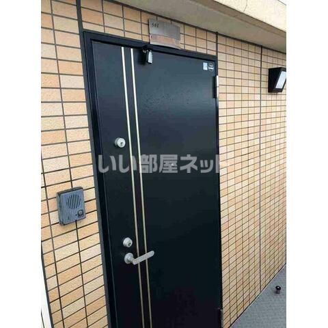 グランドエンブレム寒川の玄関写真