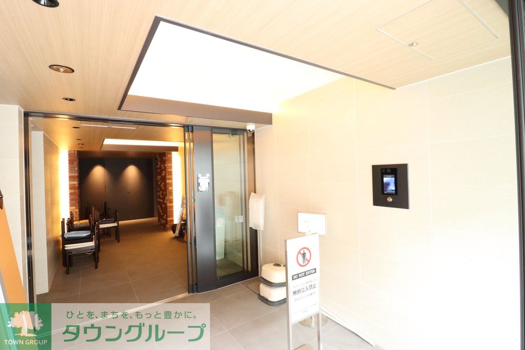 ロビー　お部屋探しはタウンハウジングへ♪